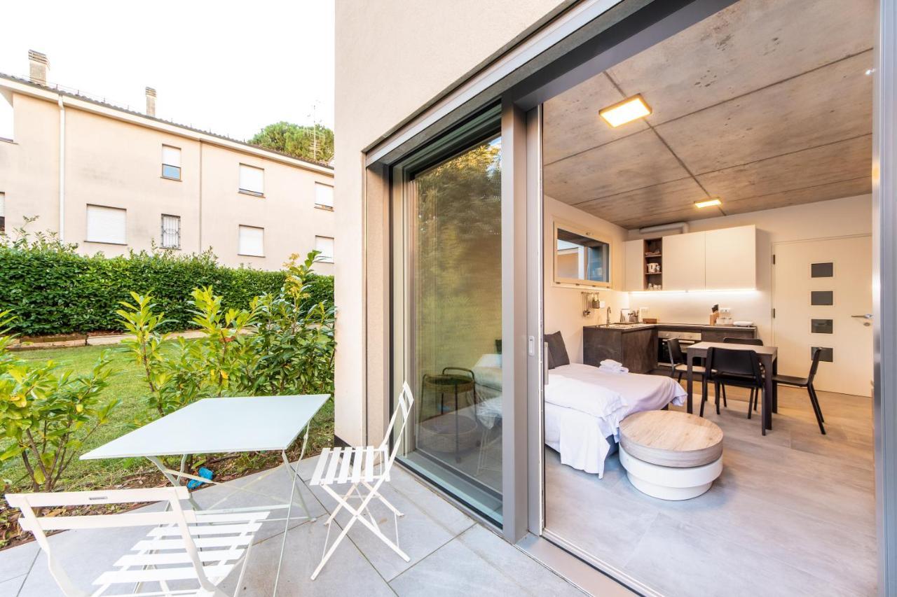 Housmart Toscana 53 Black Bologna Eksteriør bilde