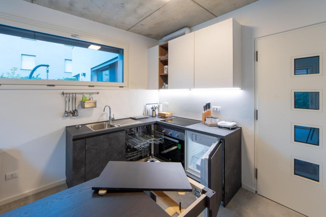 Housmart Toscana 53 Black Bologna Eksteriør bilde